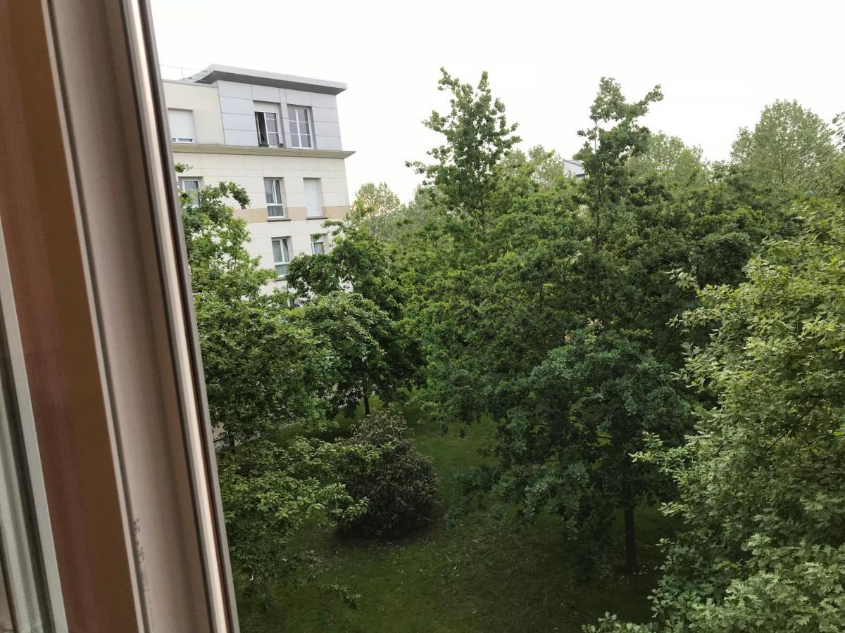 Studio 22M2 Rer Val D'Europe A 150M /Disney-Paris Montevrain Luaran gambar