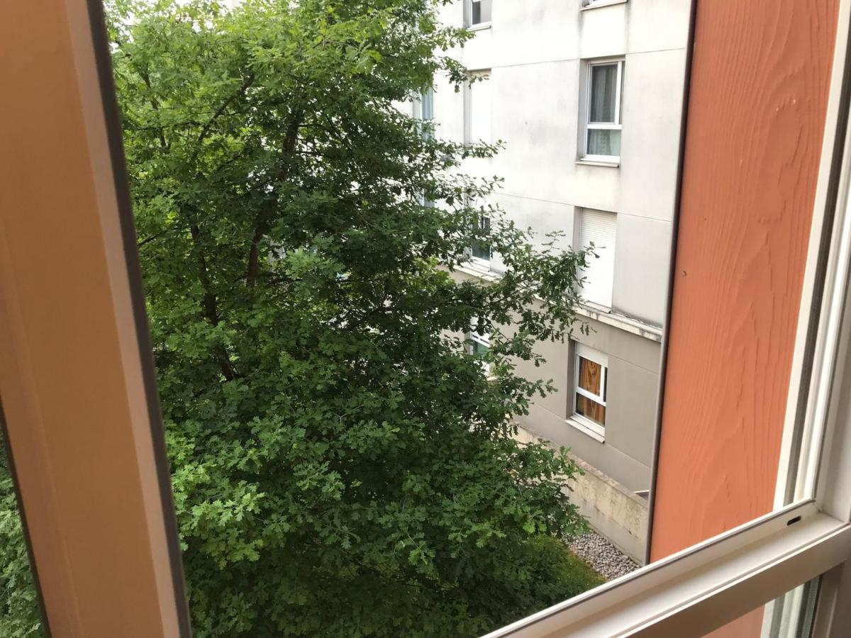 Studio 22M2 Rer Val D'Europe A 150M /Disney-Paris Montevrain Luaran gambar