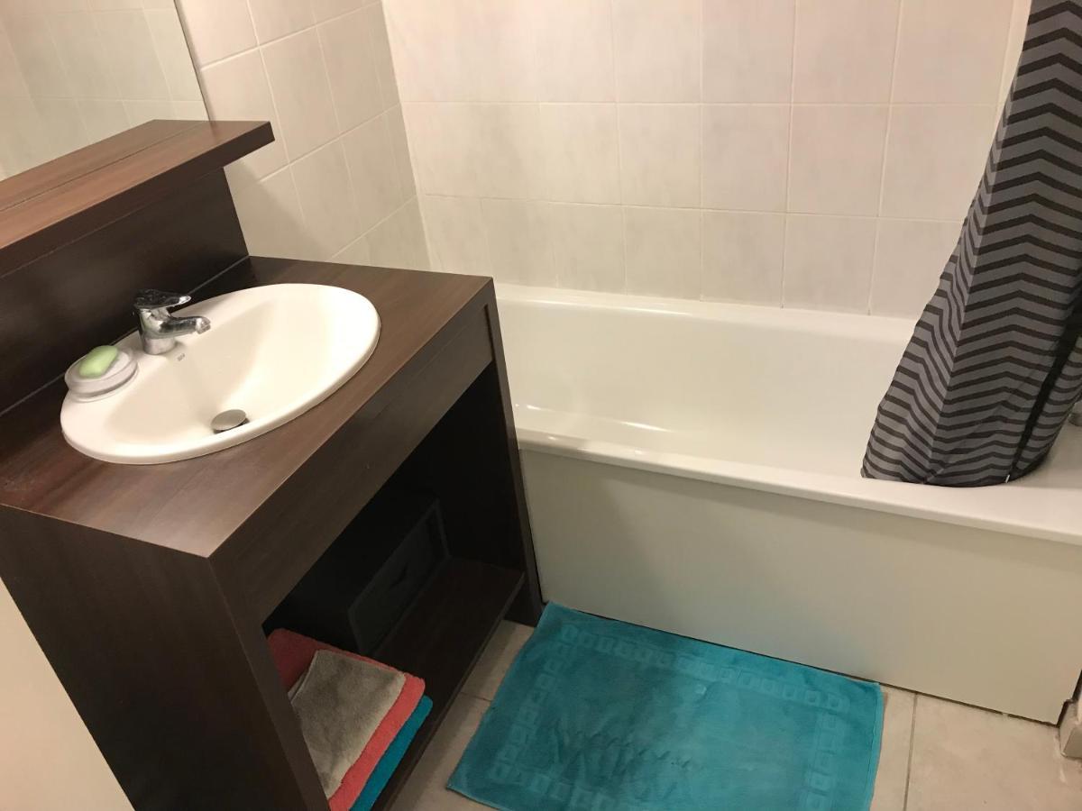 Studio 22M2 Rer Val D'Europe A 150M /Disney-Paris Montevrain Luaran gambar